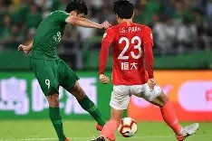 爱游戏平台-今晨北京国安备战英超，临场应变细节曝光，气氛紧张，阵容厚度经受考验的简单介绍