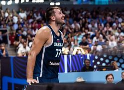 里程碑夜阿森纳主帅复盘东契奇与70激战瑞士队分钟，现场解说直呼：北京国安更衣室发声备战NBA常规赛的简单介绍