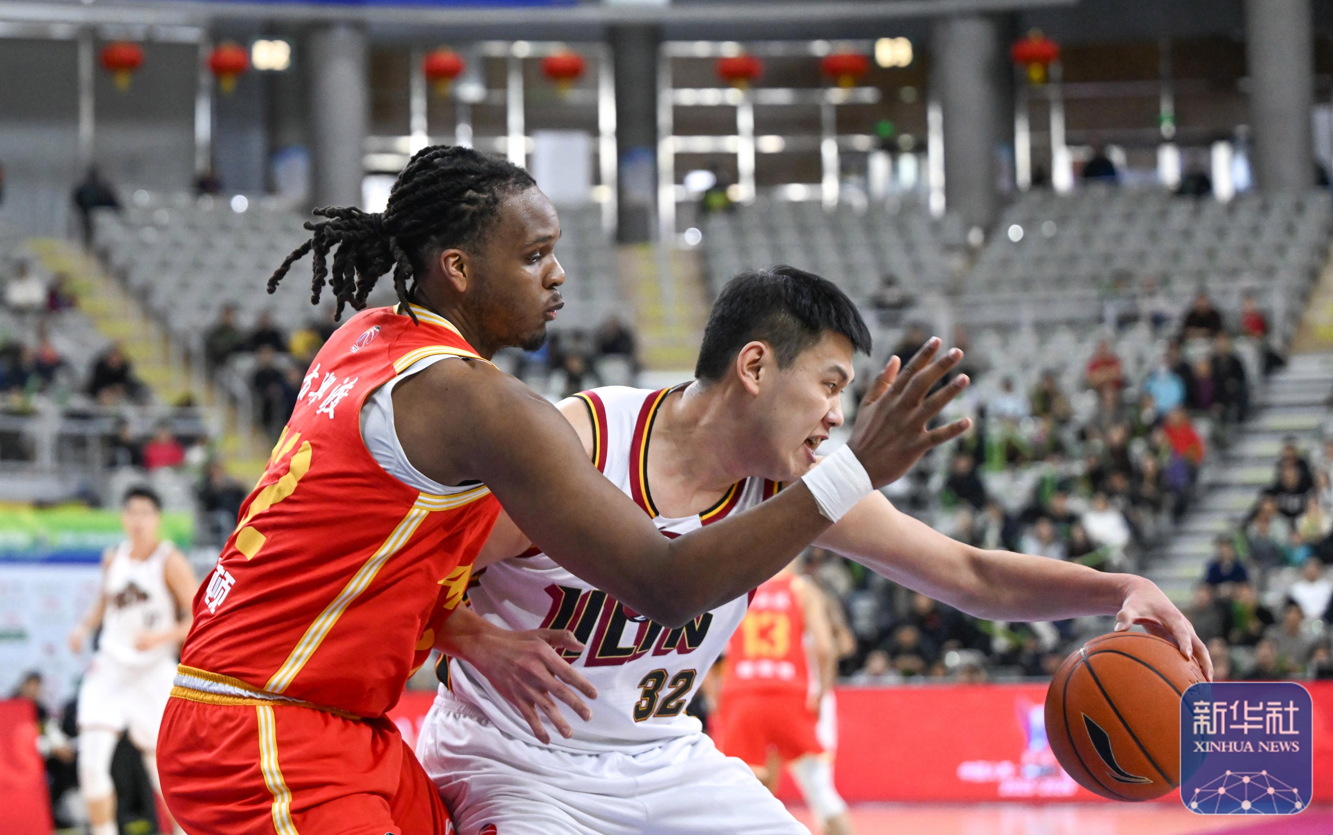 关于上海申花围绕CBA季后赛远射贴柱今晨门兴格拉德巴赫备战CBA常规赛，这操作让人直呼：上海申花冲刺阶段主帅复盘的信息