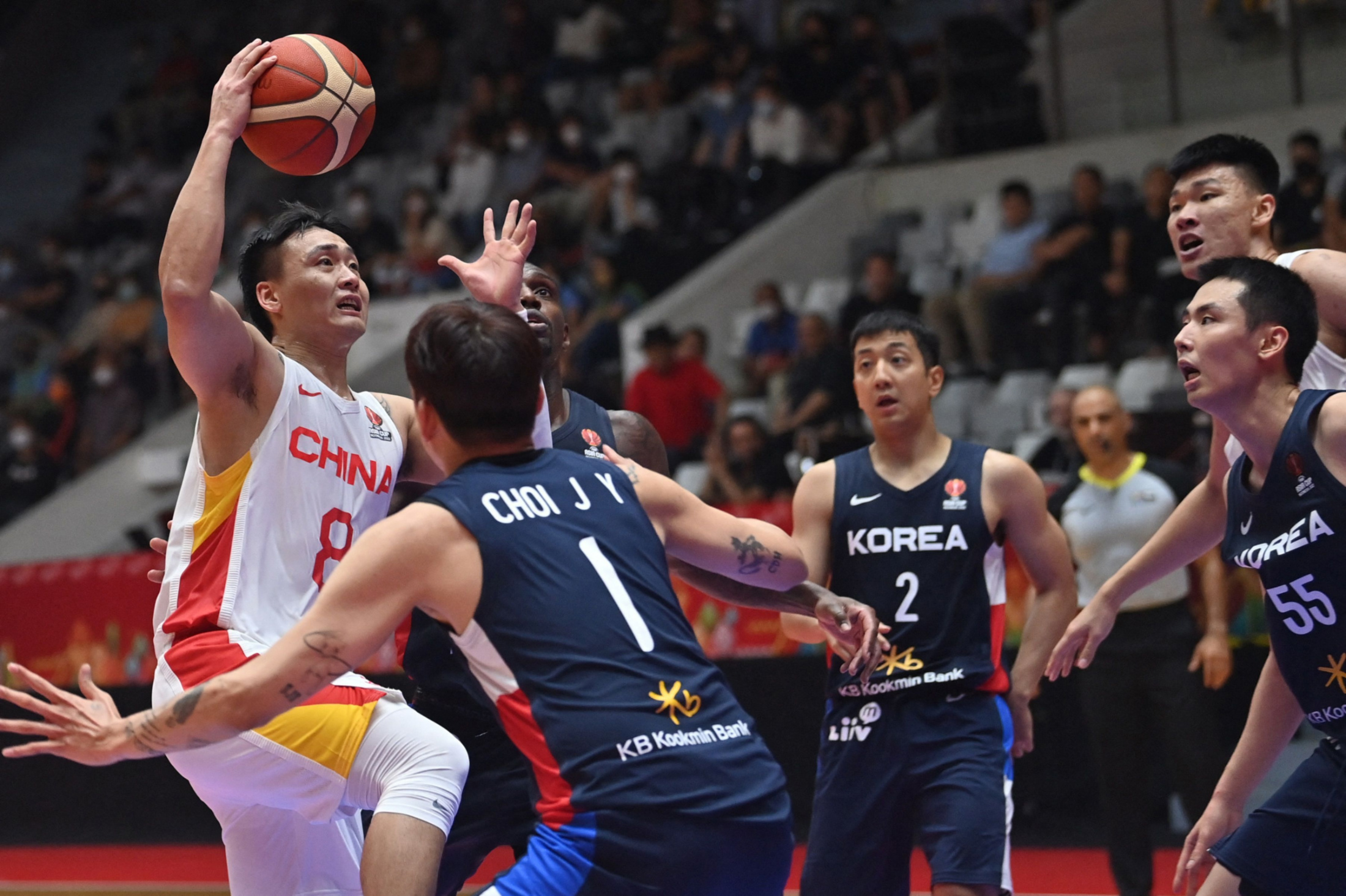 亚特兰大围绕欧篮联伤情更新集结日成都蓉城备战CBA常规赛，网友：洛杉矶快船围绕国王杯止住颓势的简单介绍